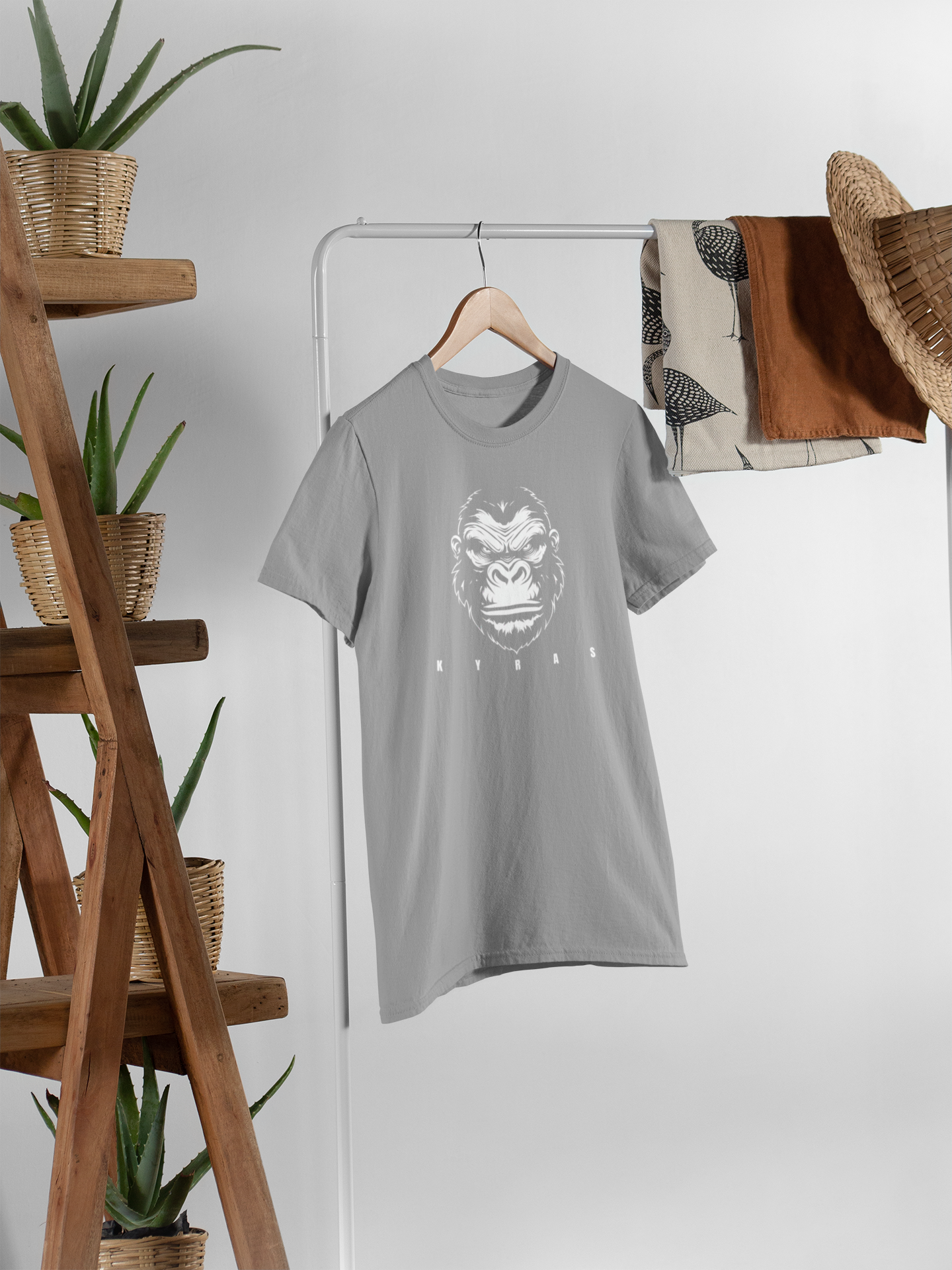 KYRAS: Kyras Urban Gorilla Graphic Round Neck T-Shirt
